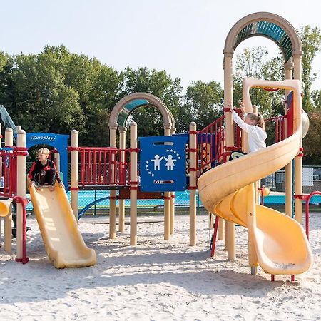 Vakantiepark Wilhelm Tell Superieur Chalet Opglabbeek Luaran gambar