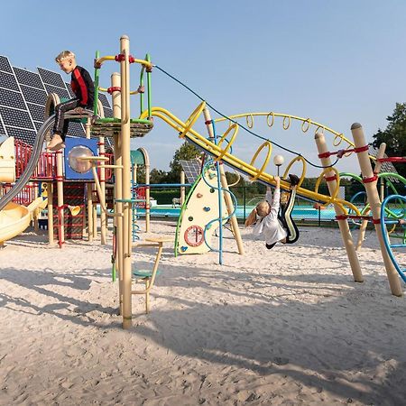Vakantiepark Wilhelm Tell Superieur Chalet Opglabbeek Luaran gambar