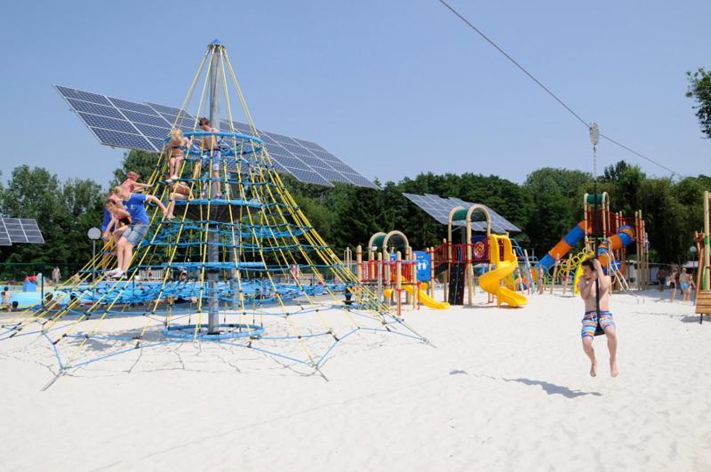 Vakantiepark Wilhelm Tell Superieur Chalet Opglabbeek Luaran gambar