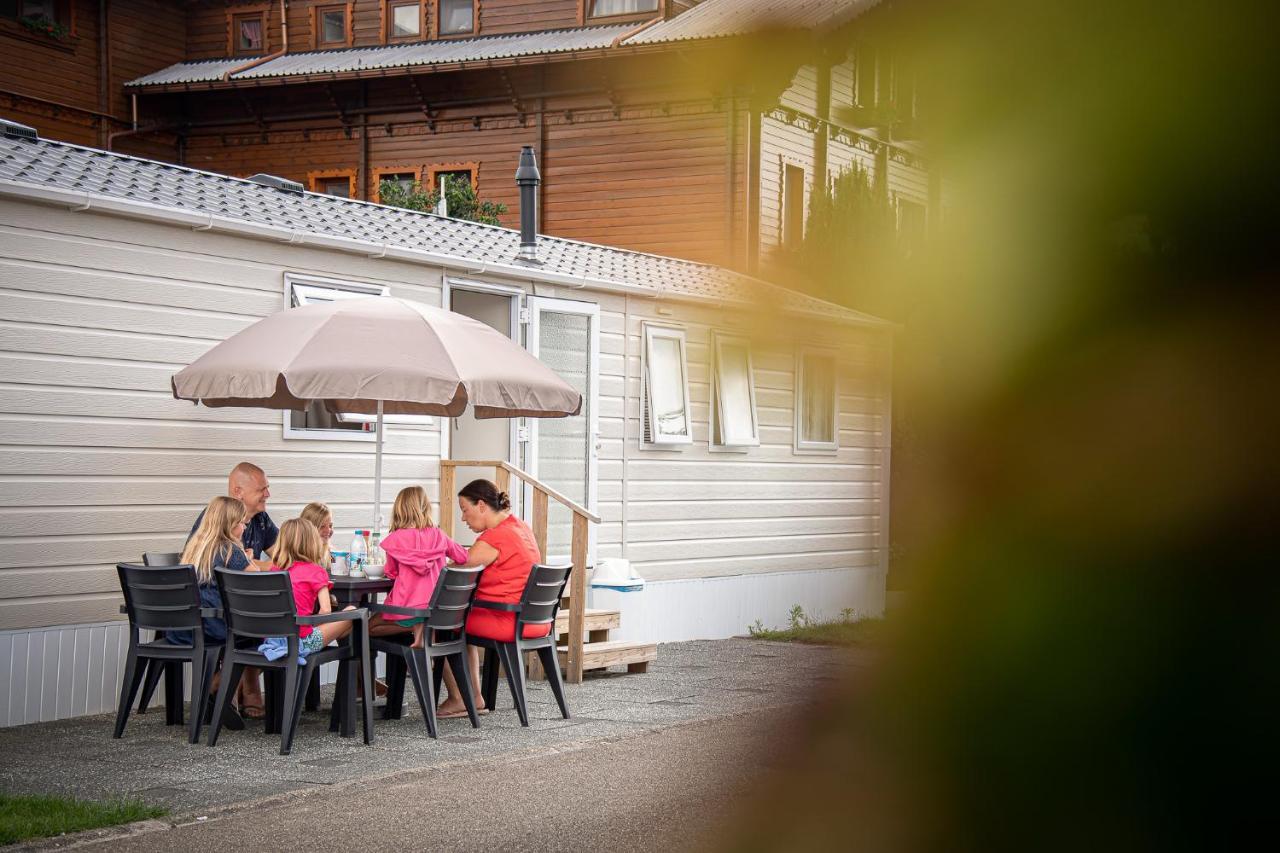 Vakantiepark Wilhelm Tell Superieur Chalet Opglabbeek Luaran gambar