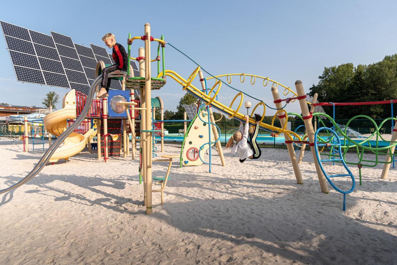 Vakantiepark Wilhelm Tell Superieur Chalet Opglabbeek Luaran gambar